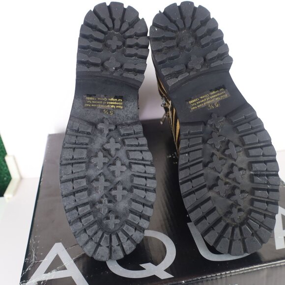Aqua Women’s Tiger Print Jax Studded Hiker Combat Boots Lace Up Round Toe 5.5 - Picture 13 of 16